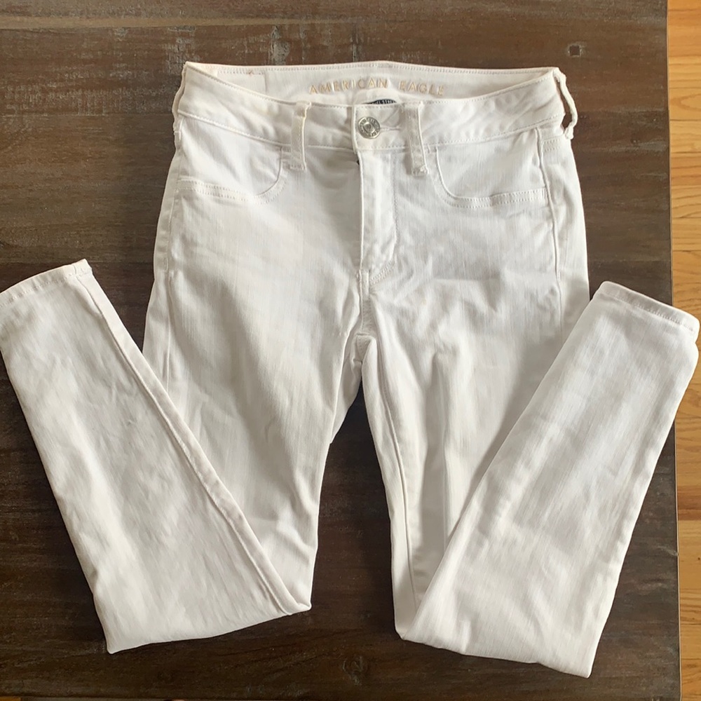 American Eagle Next Level Stretch White Jeggings
